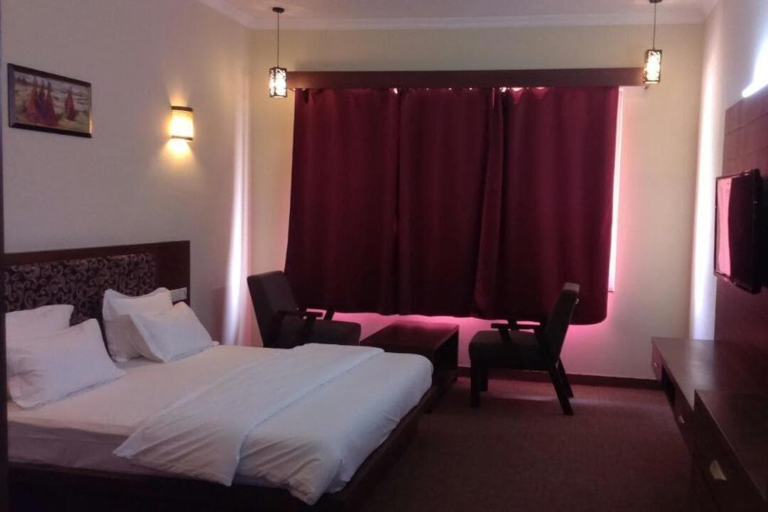 Neelkanth'S Bagar Inn Resort Jhunjhunu Buitenkant foto