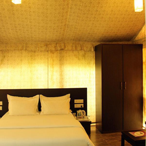 Neelkanth'S Bagar Inn Resort Jhunjhunu Buitenkant foto